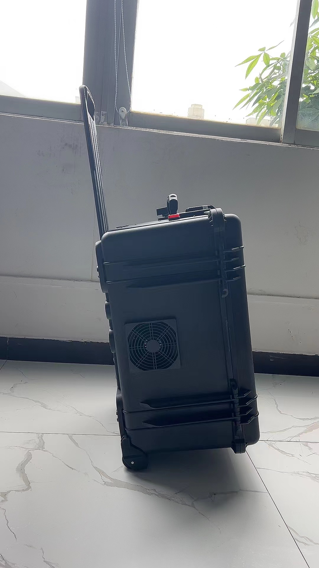 任县手拉箱型移动通信干扰器